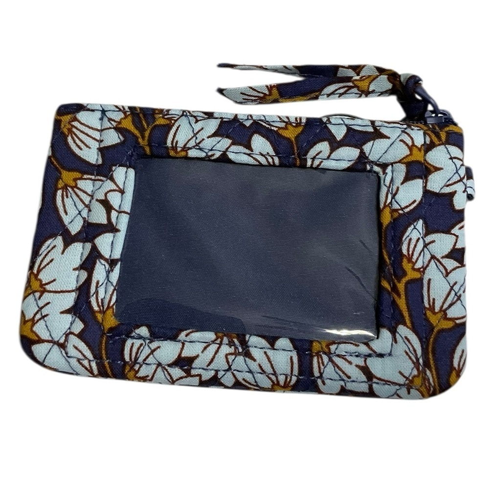 Vera Bradley Zip ID Case in PawPaw Flowers